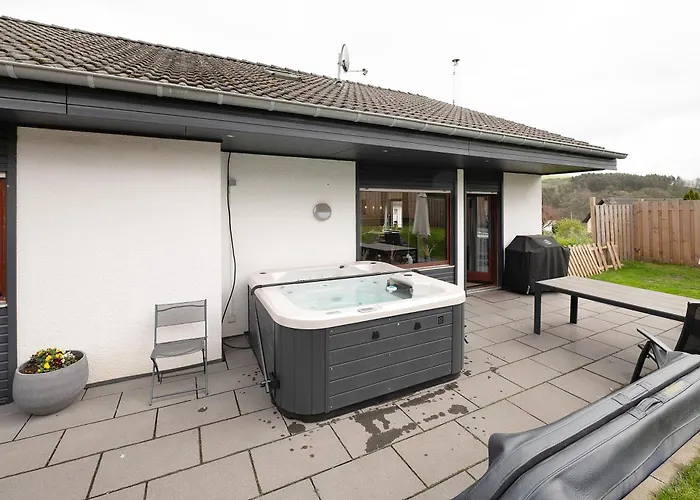 Eifel-resort בית נופש *